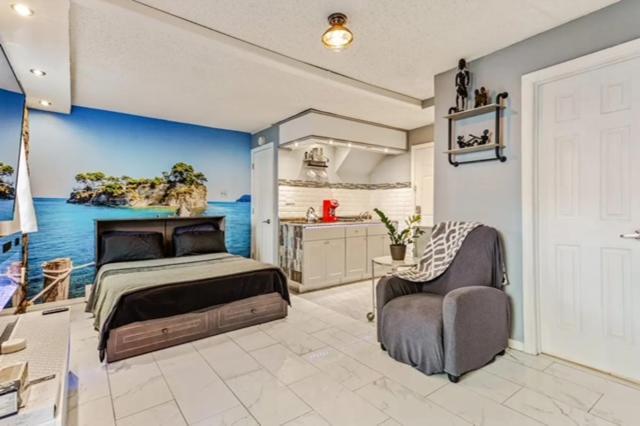Brooklyn Spacious Space With Private Entrance, Bathroom, & Backyard - Full-Kitchen New York Exterior photo
